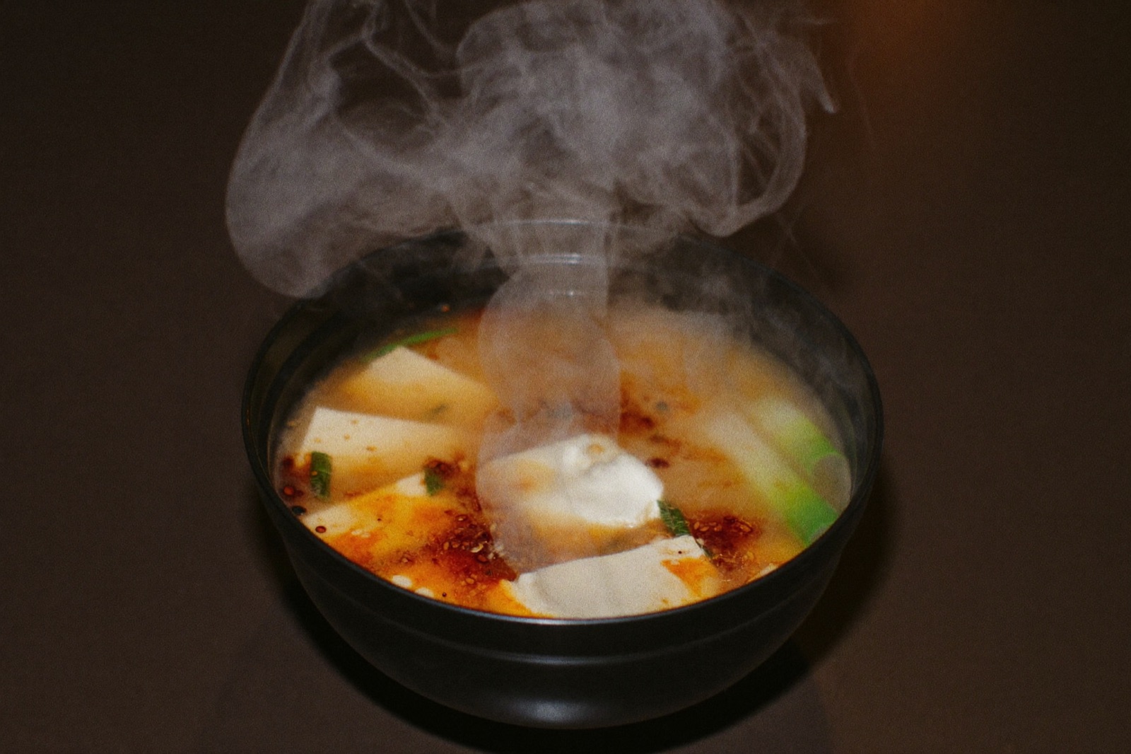 味噌汁の湯気